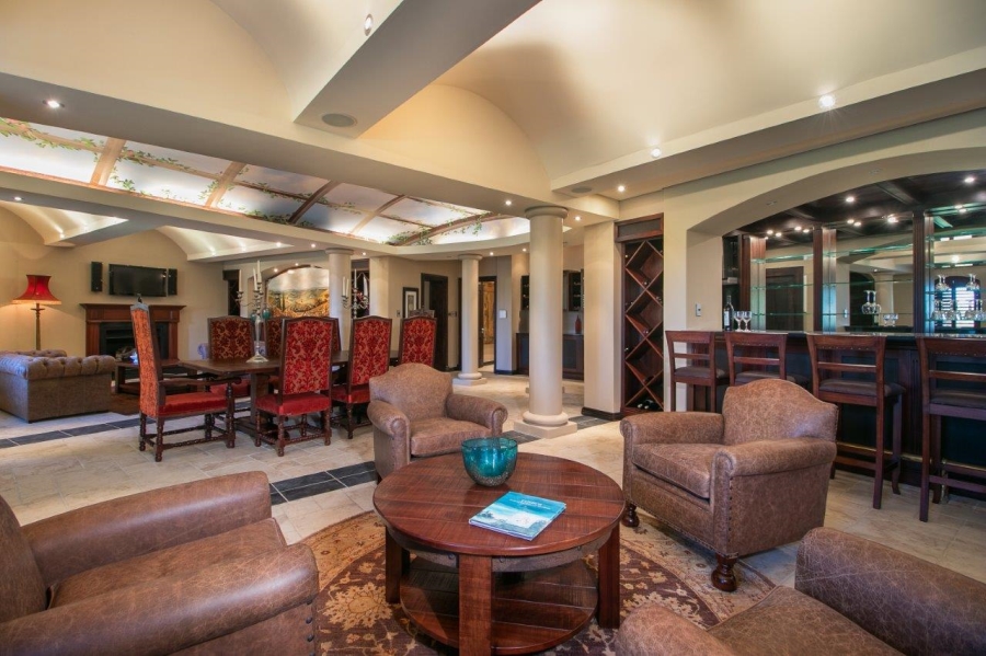 5 Bedroom Property for Sale in Pezula Golf Estate Western Cape